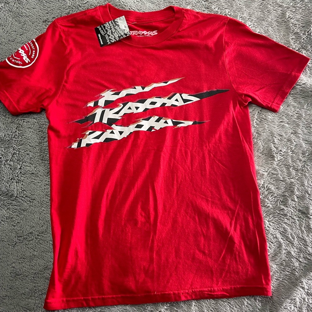 Red Graphic T-Shirt Traxxas Kids Medium graphic tee NWT